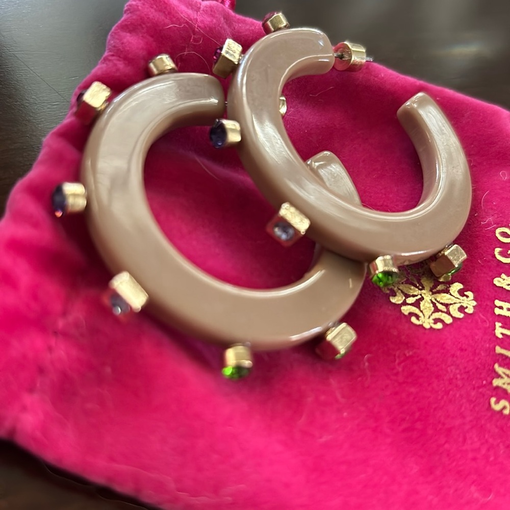 Smith & Co. City Girl Jewel Hoop - Khaki/Multi.